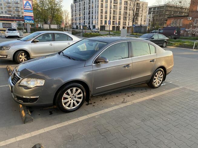 Sprzedam Volkswagen Passat B6, 1.6 FSI, 2007r., Salon Polska