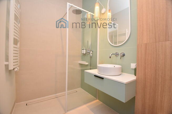 Słoneczny apartament z widokiem na Motławę