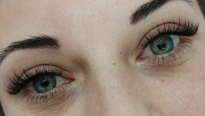 Stylizacja rzęs, brwi, paznokci, pedicure