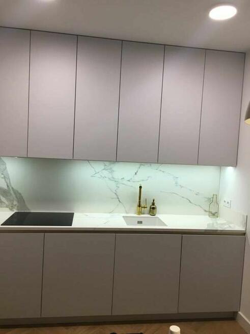 Meble na wymiar. Projekt i pomiary gratis.