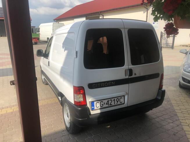 Bardzo ładny citroen berlingo