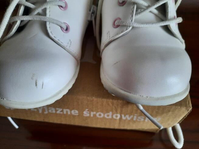 Buty dla dziewczynki