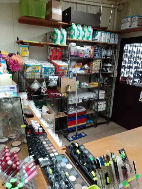 Lokal handlowy do sprzedaży lub wynajmę