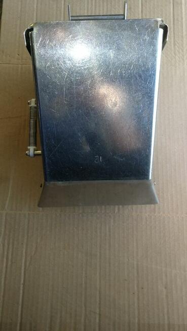 Maszyna pakująca, paczkarka, pakowaczka części.