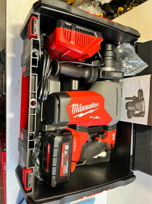Milwaukee młot udarowy SDS