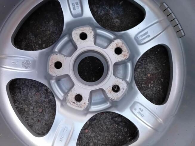 Sprzedam felgi aluminiowe 18 do mercedesa z oponami ładne