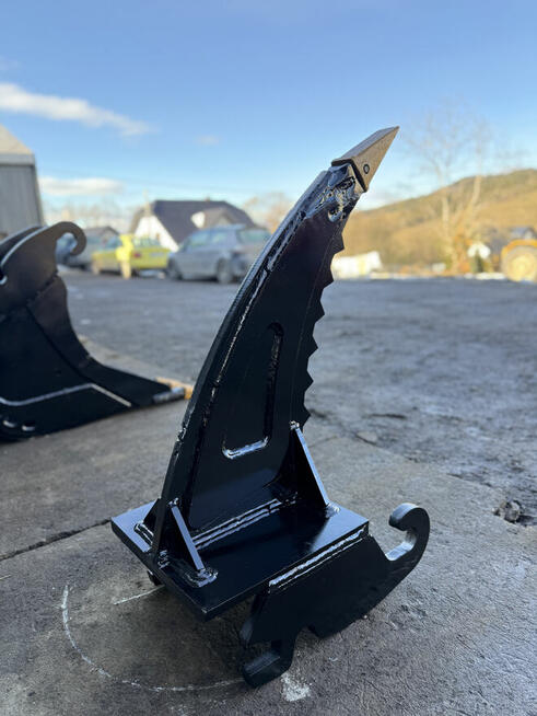 Zrywak do korzeni, ripper 8-11t CW10