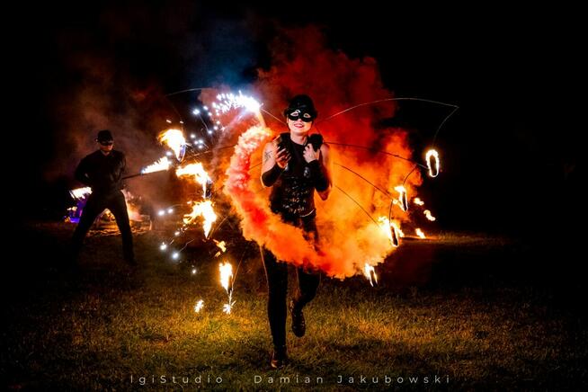 enigma pokazy ognia teatr ognia taniec z ogniem firshow