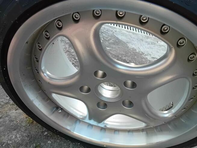 Sprzedam felgi aluminiowe 18 do mercedesa z oponami ładne