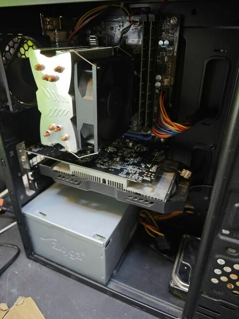 i7 4790s RX560 2 gb ram 16gb ssd120gb hdd1TB