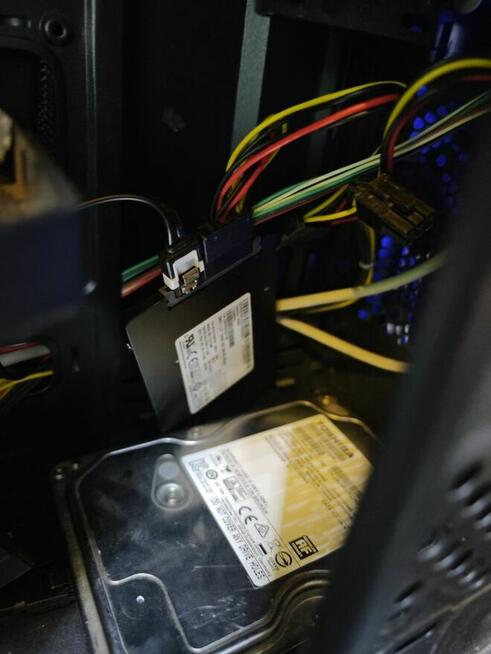 i7 4790s RX560 2 gb ram 16gb ssd120gb hdd1TB