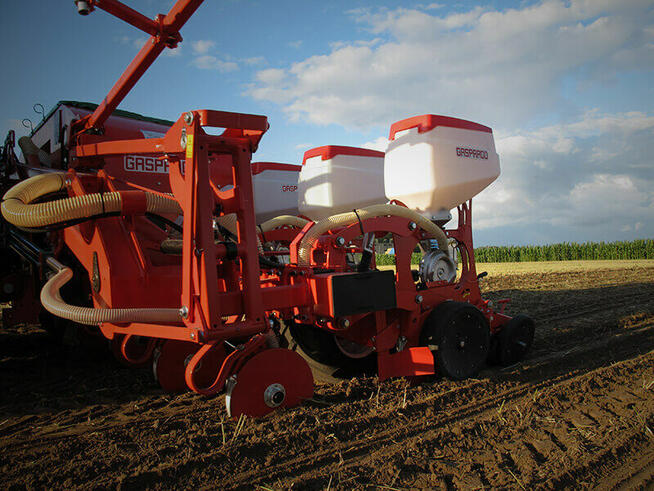 Siewnik do kukurydzy Maschio Gaspardo Mirka 8 MTR ISOTRONIC