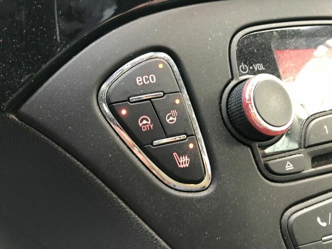 Opel Corsa E 1.4 benz LED Klima Podgrzewa Fotele USZKODZONA