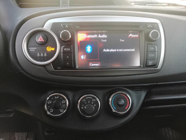 Toyota Yaris III 2013 1.3 Benzyna Niski przebieg Klima Hak