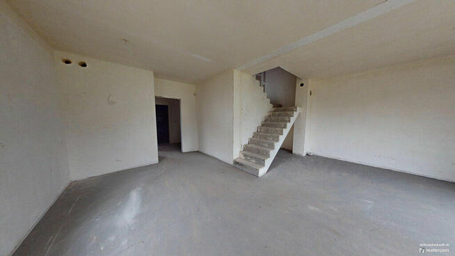 Bliźniak w stanie deweloperskim - Białuń