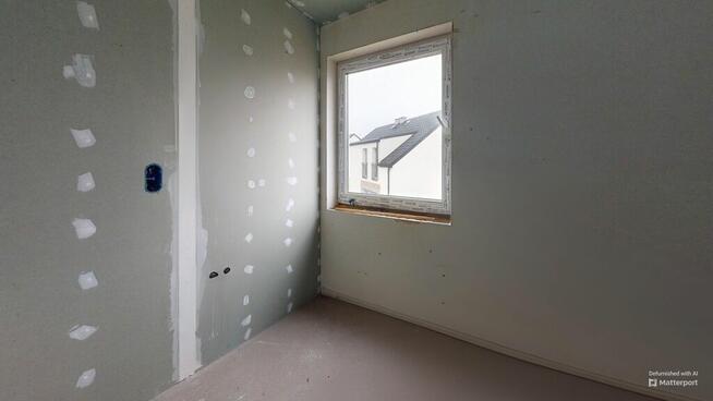 Bliźniak w stanie deweloperskim - Białuń