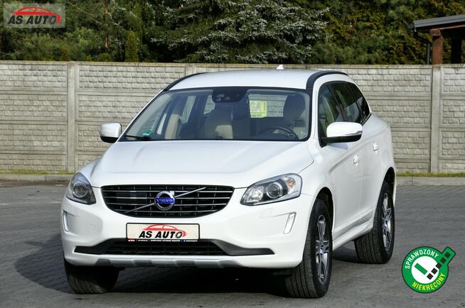 Volvo XC 60 2,0D4 181KM  Momentum/ACC/BLiS/Navi/Virtual/Led/Xenon/Serwis/Skóra