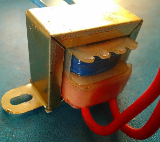 TRANSFORMATOR SIECIOWY NC-V2597TM TRAFO 230V / 12V (14,6V)