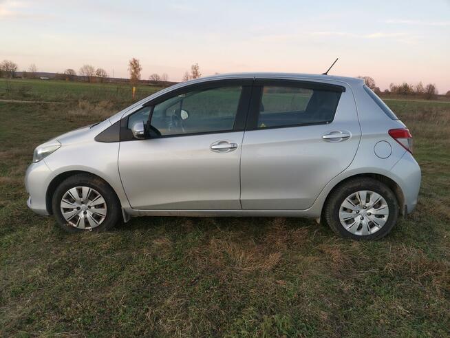 Toyota Yaris III 2013 1.3 Benzyna Niski przebieg Klima Hak