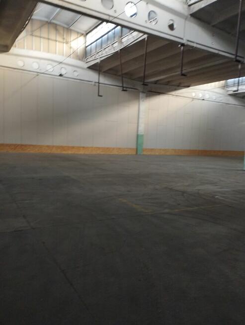 Wynajmę hala magazynowa 900 m2 + biura 200 m2