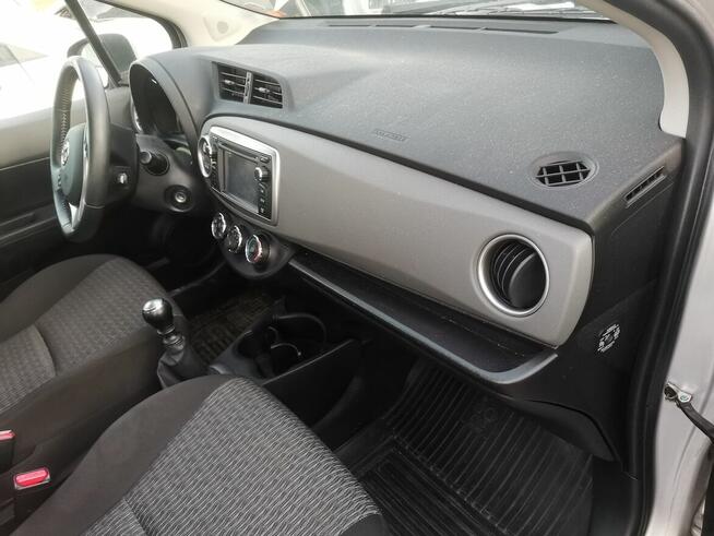 Toyota Yaris III 2013 1.3 Benzyna Niski przebieg Klima Hak