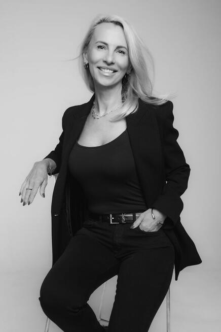 Fotograf Poznań sesje biznesowe, kobiece, ciężarowe, content