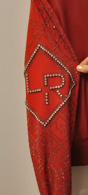 Wyprzedaż, ubrania, buty narciarskie, łyżwy, butla na soki