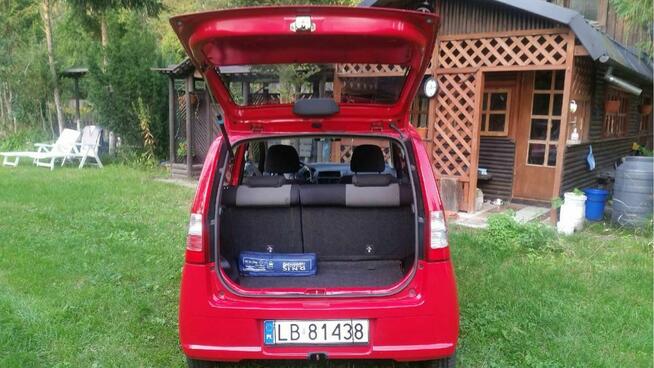 auto miejskie Daihatsu Cuore z oszczędnym silnikiem Toyoty