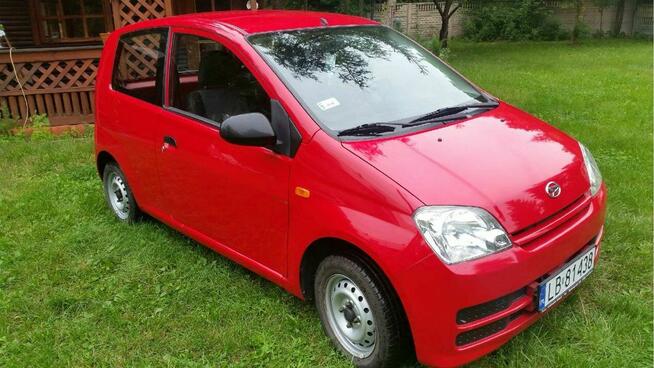 auto miejskie Daihatsu Cuore z oszczędnym silnikiem Toyoty