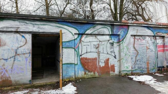 Murowany garaż z kanałem, Stare Miasto