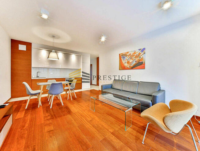 Luksusowy apartament na Grzybowskiej