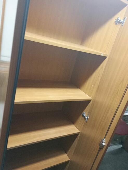 Szafa aktowa 80x200cm szafy aktowe biurowe do biur szkół hos