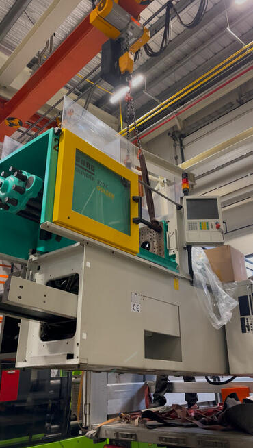 Usługi relokacji, załadunków i rozładunków maszyn