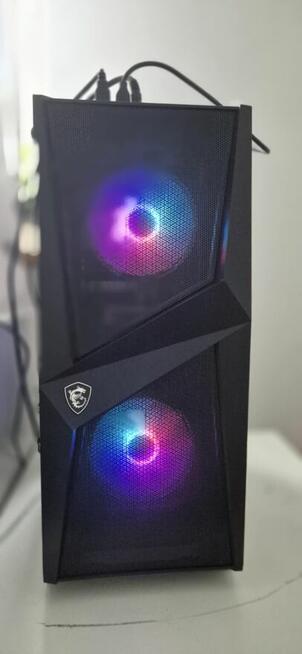 Komputer stacjonarny dla gracza