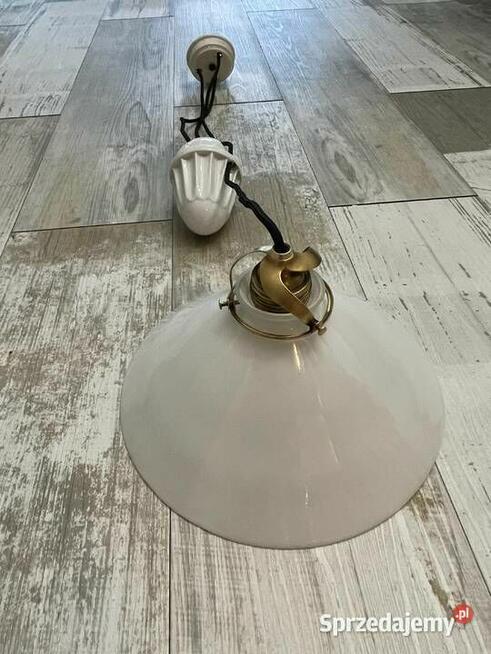 Stara lampa wisząca kuchenna z przeciwwagą porcelanową