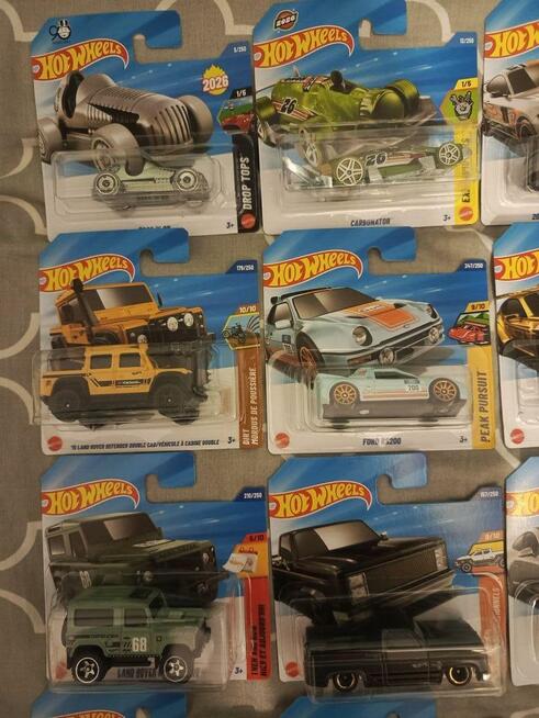 Samochodziki hot wheels