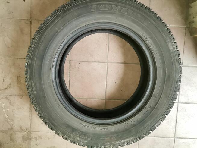 Opony zimowe wzmacniane 195/75 R16C TOYO H09