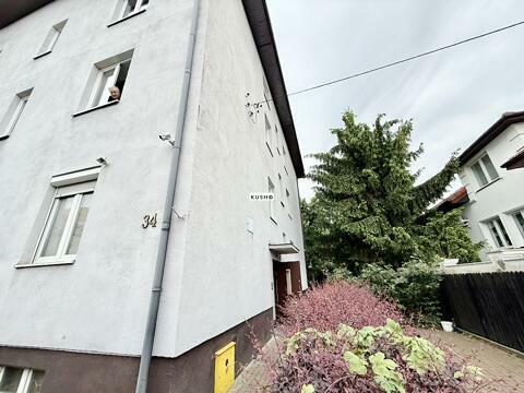 Dom Warszawa Włochy, Włochy