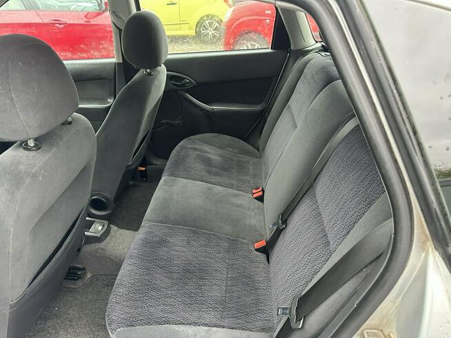 Ford Focus Niezawodna benzyna 1,4, podg. szyba czołowa, szyberdach, pełen serwis