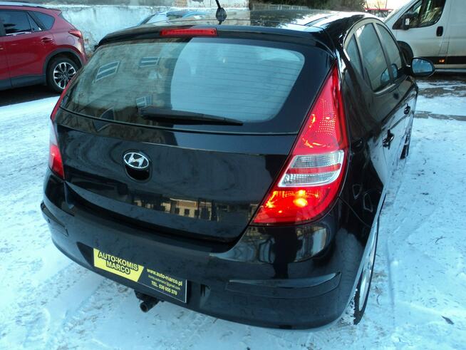 sprzedam ładnego HYUNDAIA i30 1.6 b