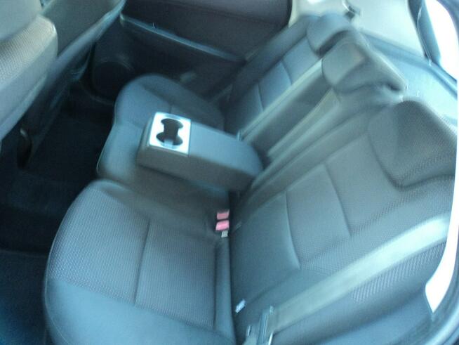 sprzedam ładnego HYUNDAIA i30 1.6 b