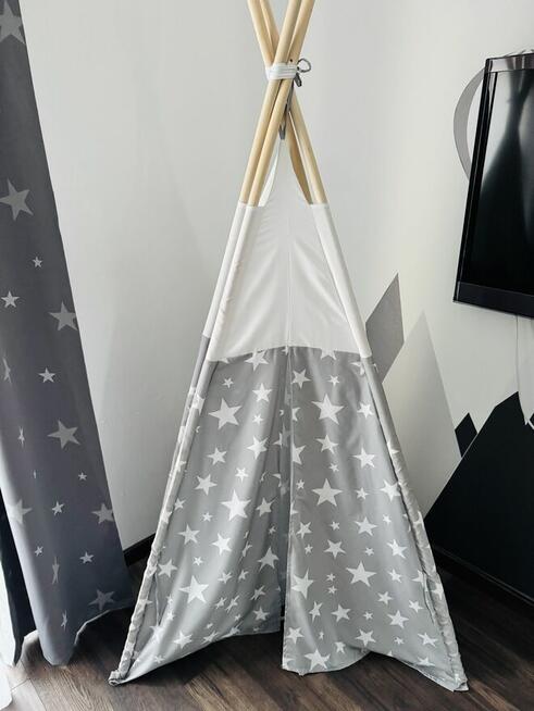 Meble dzieciece biale szare domki miasto lozko lampa tipi