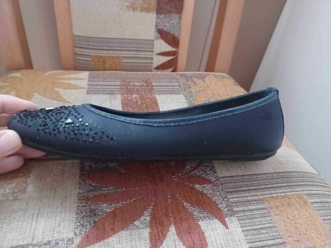 Śliczne, wygodne, granatowe baleriny damskie