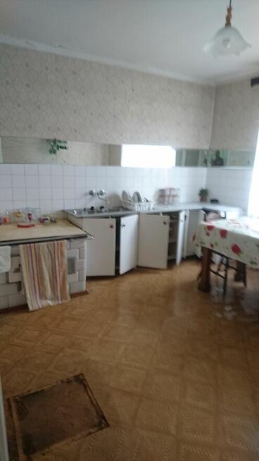 Dom Wolnostojący Piętrowy Siedlisko Budynki Gospodarcze