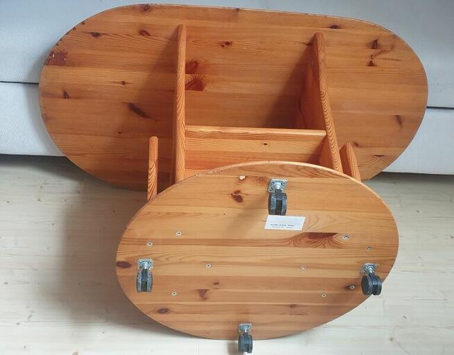 Solidny, owalny stolik na gazety