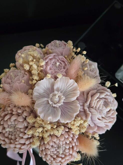 Bukiet w świecy/ prezent