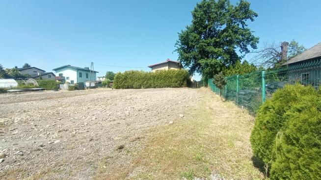 Działka budowlana 13,33 ara w atrakcyjnej lokalizacji