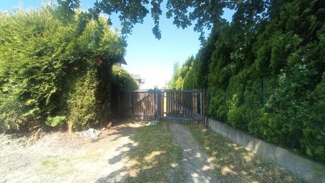 Działka budowlana 13,33 ara w atrakcyjnej lokalizacji