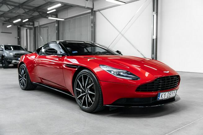 Aston Martin DB11 5.2 V12 + pakiet AMR 639 KM. Bezwypadkowy. Jak nowy.