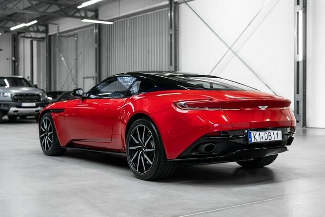 Aston Martin DB11 5.2 V12 + pakiet AMR 639 KM. Bezwypadkowy. Jak nowy.